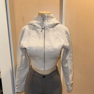 lululemon athletica heathered core ultra light Gray Sweatshirt size 6